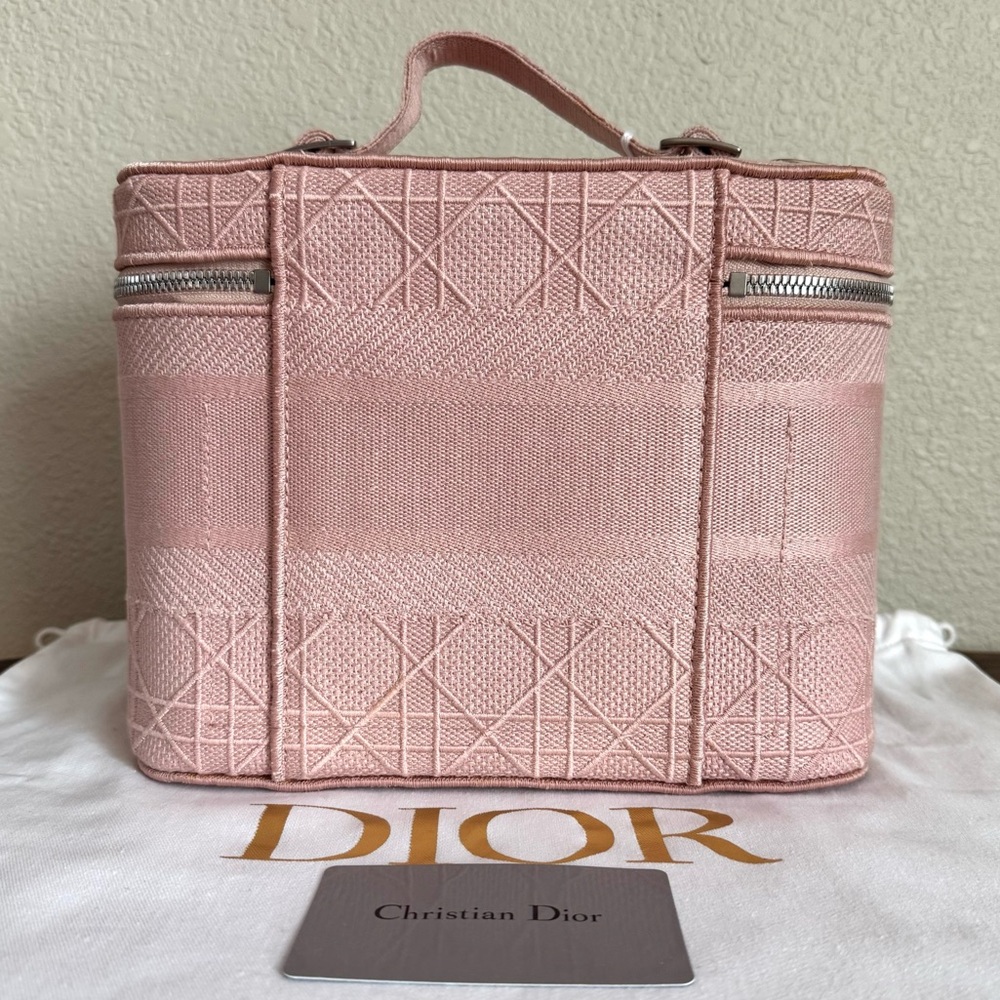 ❌SOLD❌NEW DIOR Large Travel Vanity Case in Boise de Rose - Picture 4 of 8
